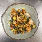 Best Chicken w. Mixed Vegetable 什菜鸡 in Weatherford, TX